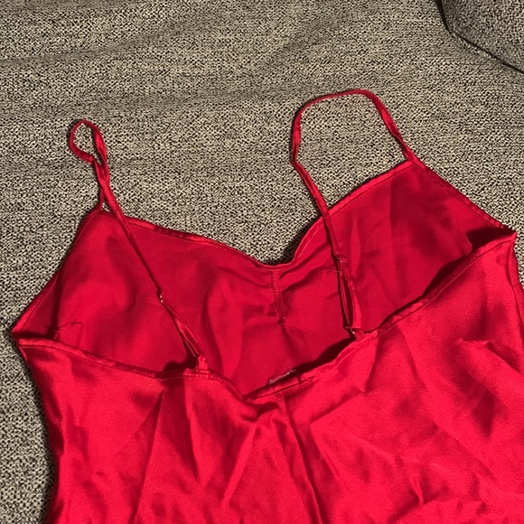 Red sleeping Romper - Picture 9 of 12